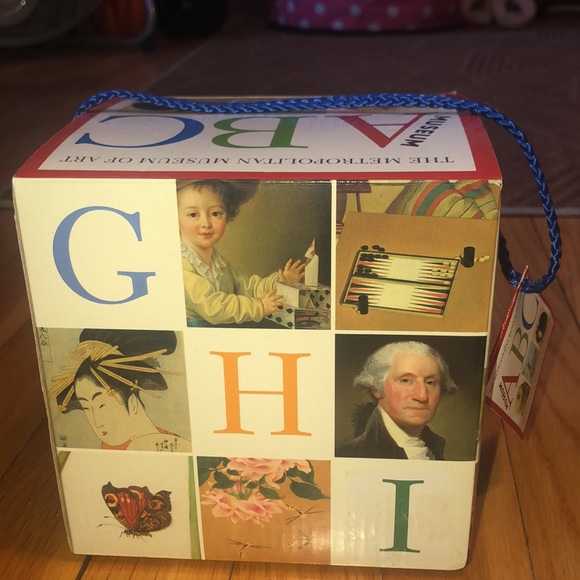 The metropolitan museum of art ABC nesting blocks - Picture 3 of 8